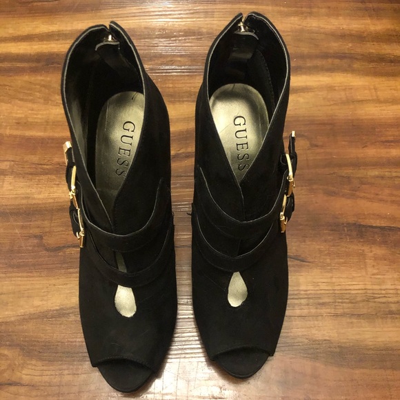 Heels - Picture 5 of 6